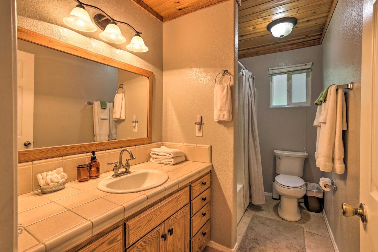 Remodeled Crestline Retreat Walk To Lake Gregory! Ngoại thất bức ảnh