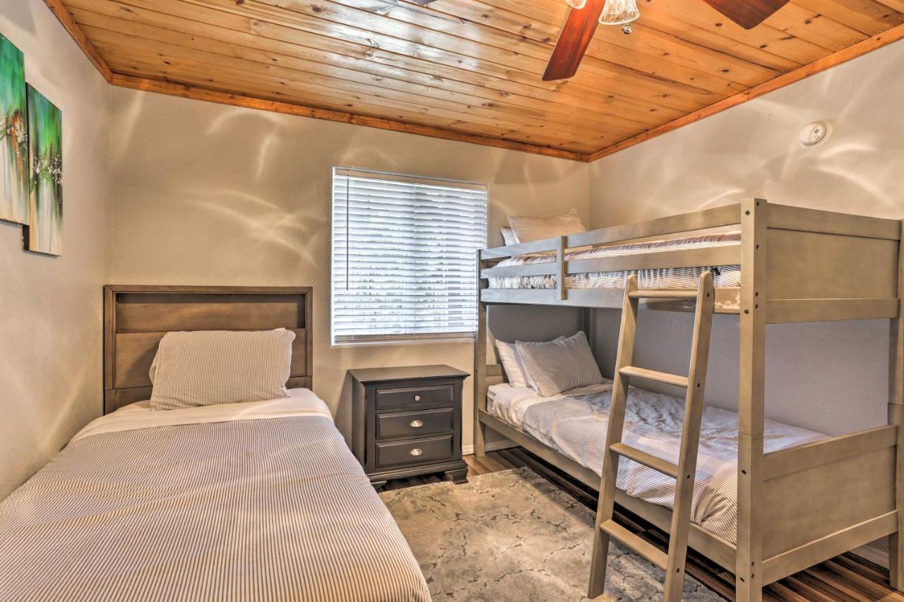 Remodeled Crestline Retreat Walk To Lake Gregory! Ngoại thất bức ảnh