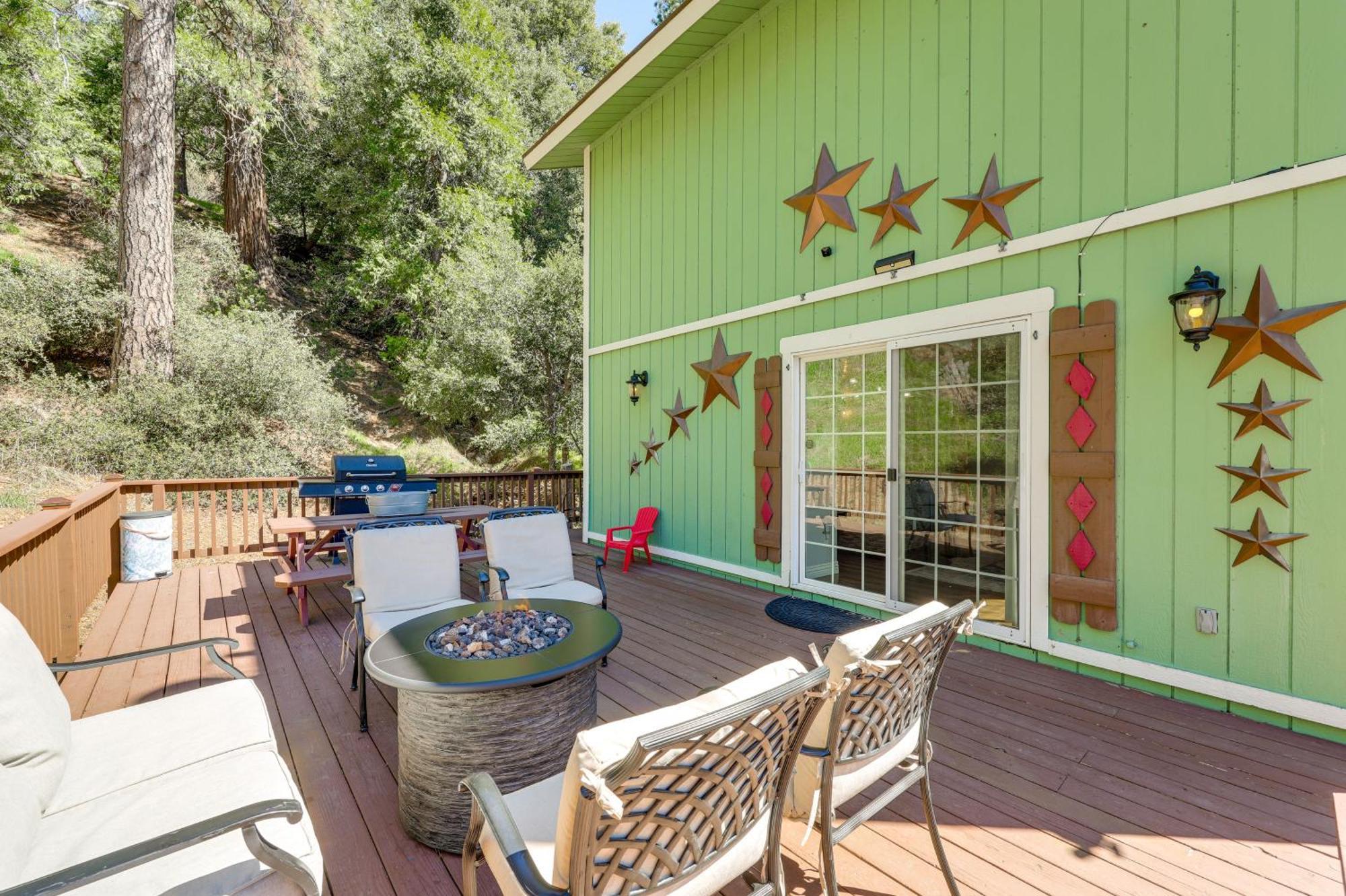 Remodeled Crestline Retreat Walk To Lake Gregory! Ngoại thất bức ảnh
