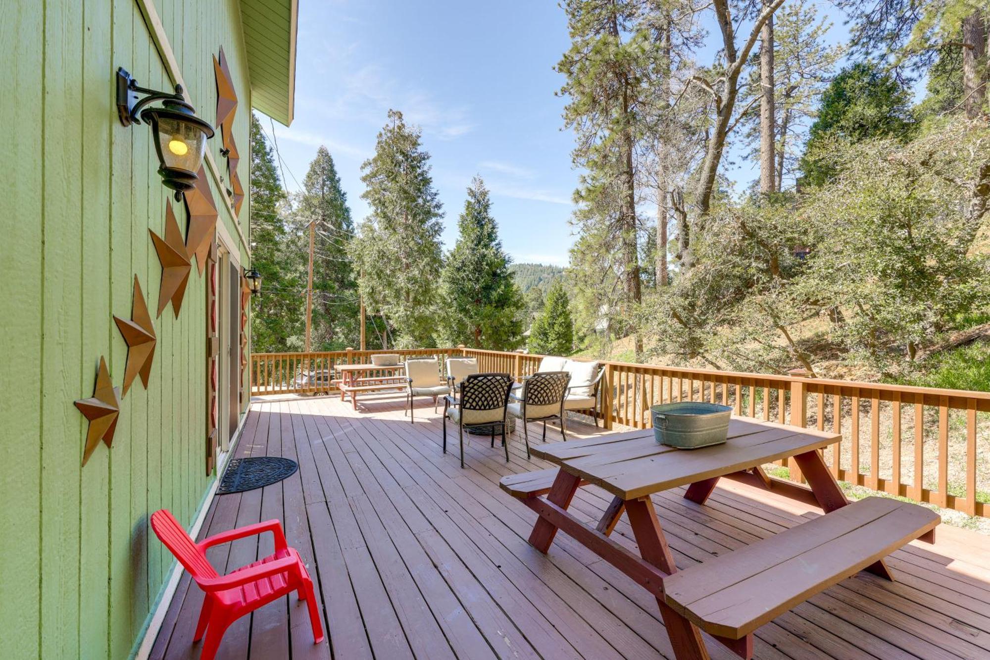 Remodeled Crestline Retreat Walk To Lake Gregory! Ngoại thất bức ảnh